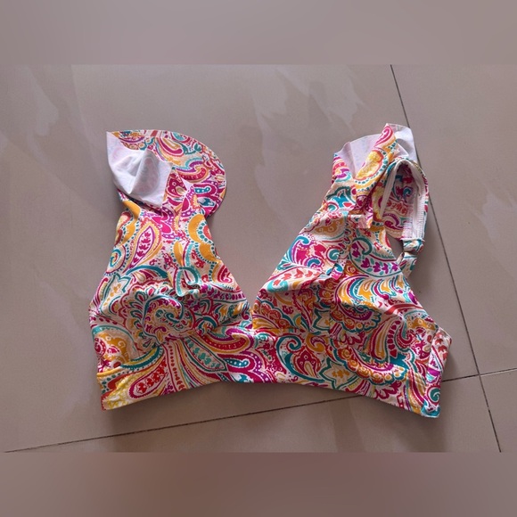 Colorful Paisley Ruffle Bikini Top - Picture 11 of 14